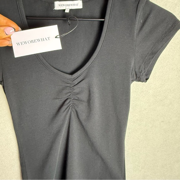 Brand New WeWoreWhat Cropped Baby V-Neck Short Sleeve T-Shirt in Black NWT - Picture 3 of 10